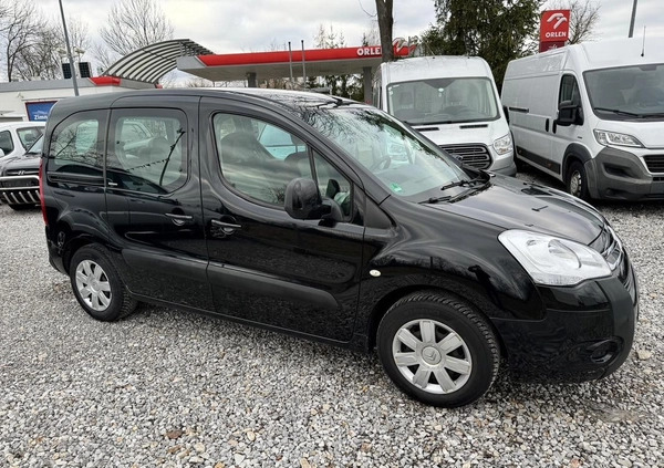 Citroen Berlingo cena 22800 przebieg: 252000, rok produkcji 2009 z Chełmek małe 232